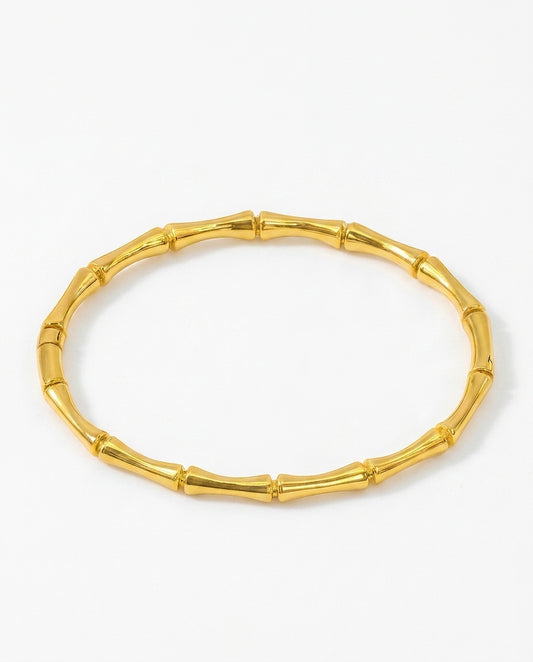 bamboo bangle bracelet in gold

