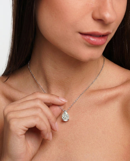 pear shaped moissanite pendant necklace in silver
