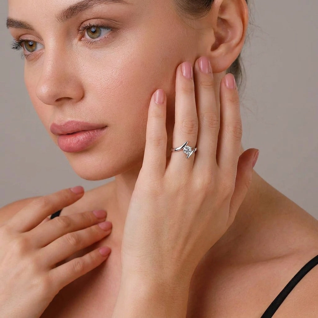 Sterling silver ring with sparkling zirconia stones