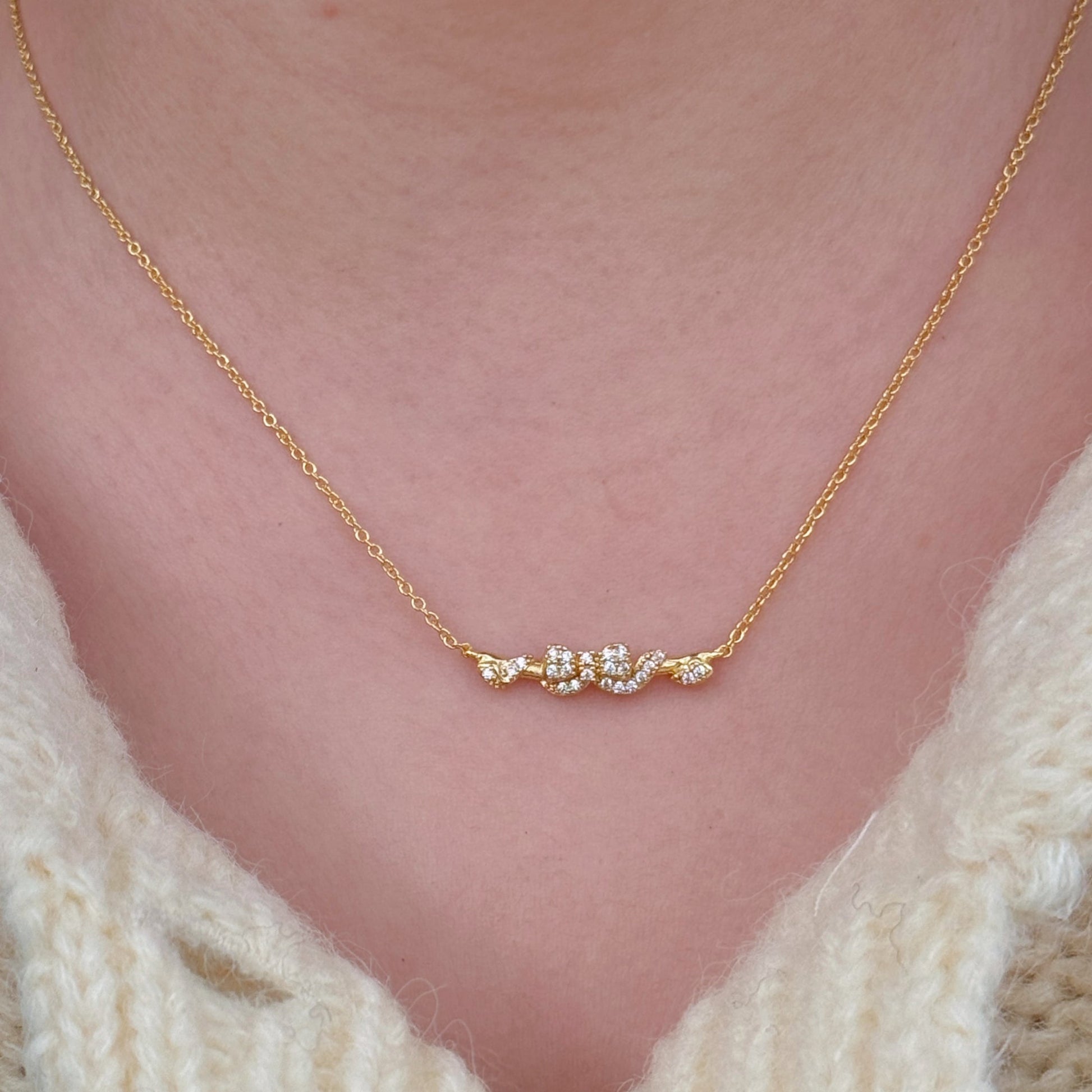 Gold bow pendant necklace, romantic feminine design