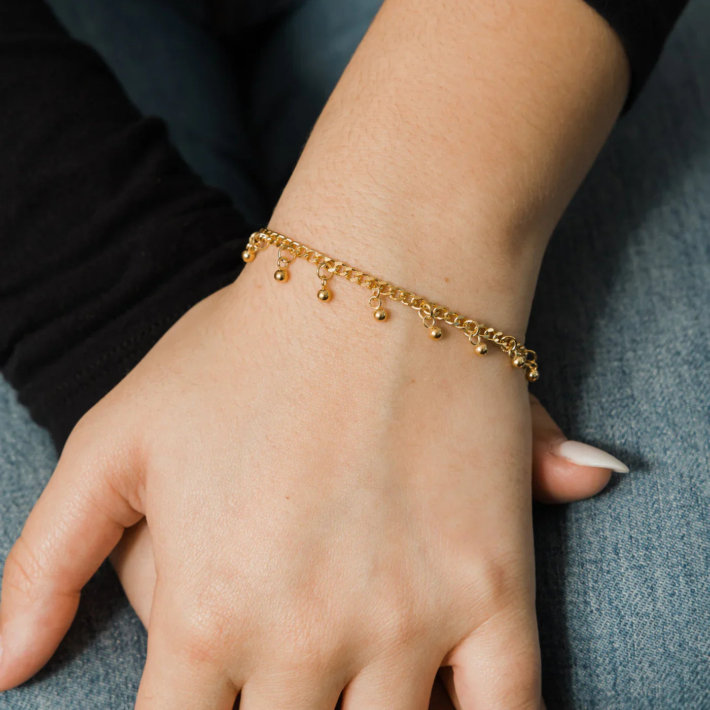 Gold Dangling Charm Bracelet — Indian-Inspired Dotted Design
