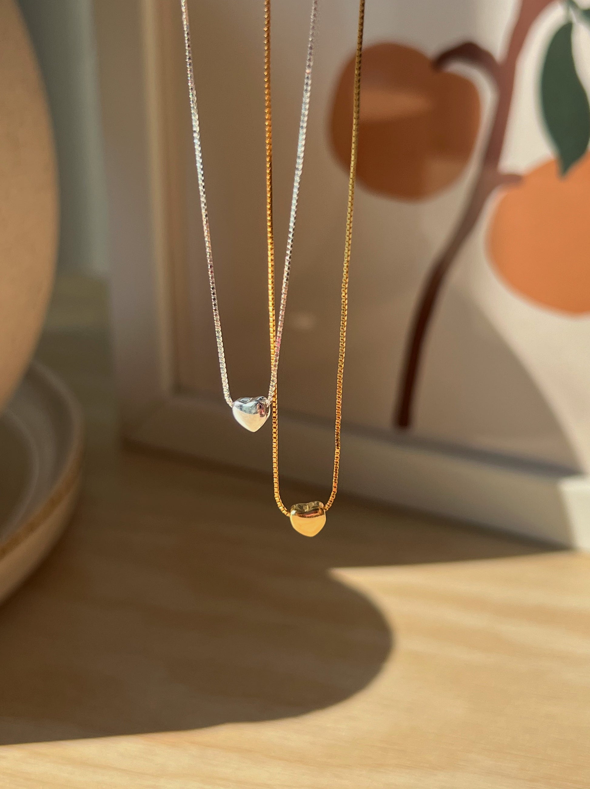 Dainty heart necklace, refined feminine design