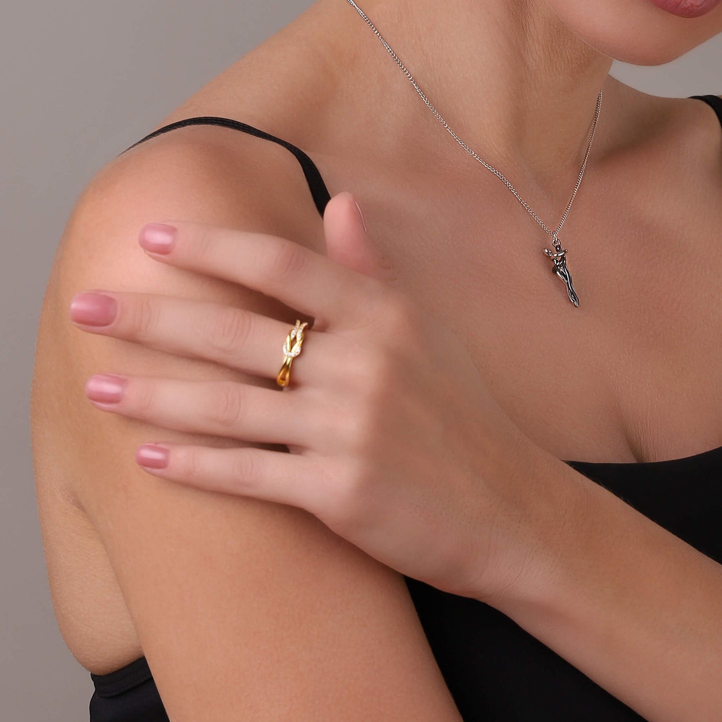 Gold knot ring, sculptural minimalist design