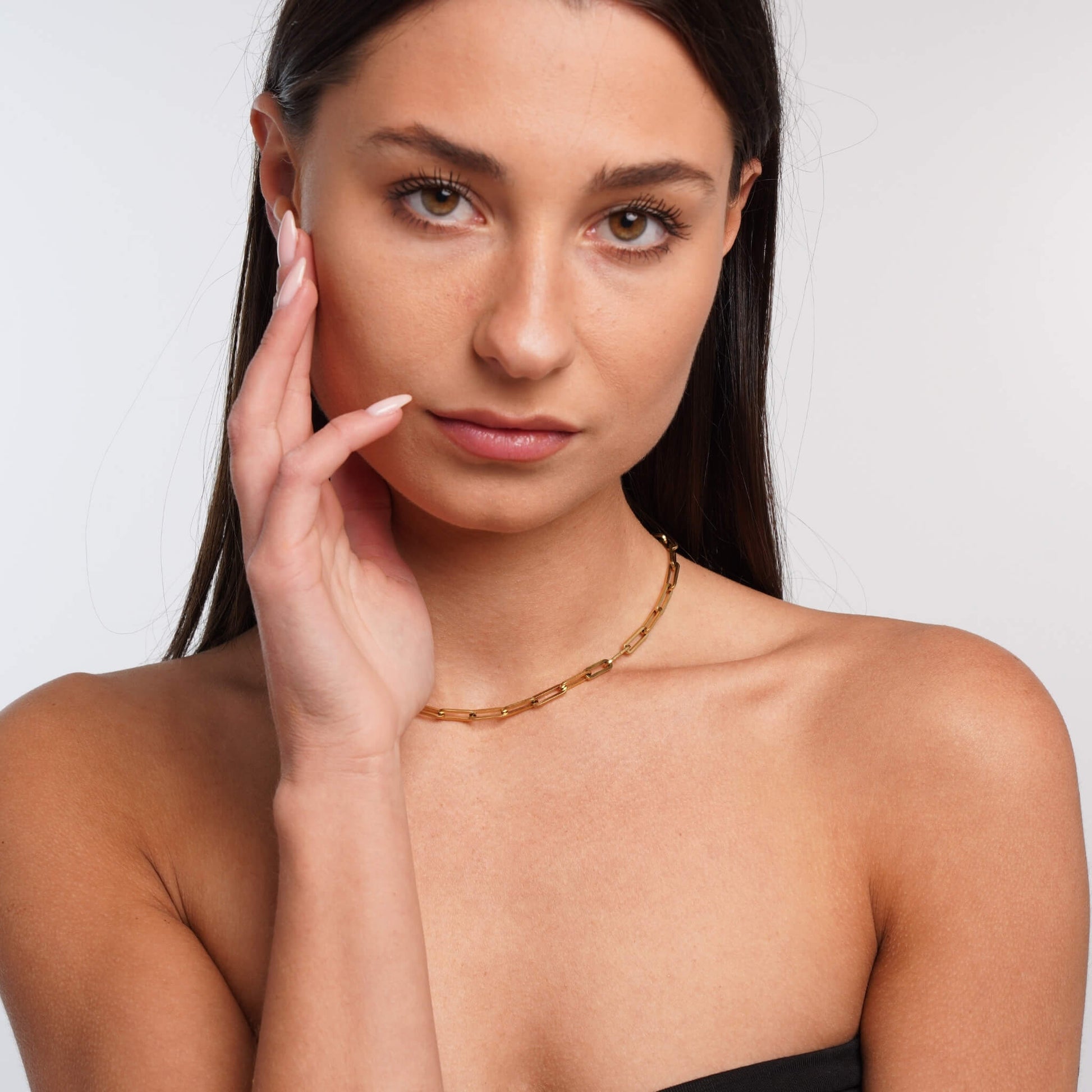 Modern gold link necklace, refined everyday jewellery