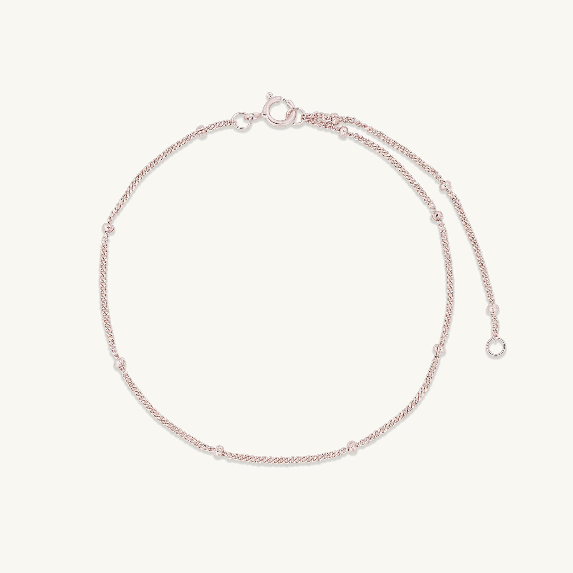 Satellite chain bracelet detail shot, 18k gold vermeil – Ravyena