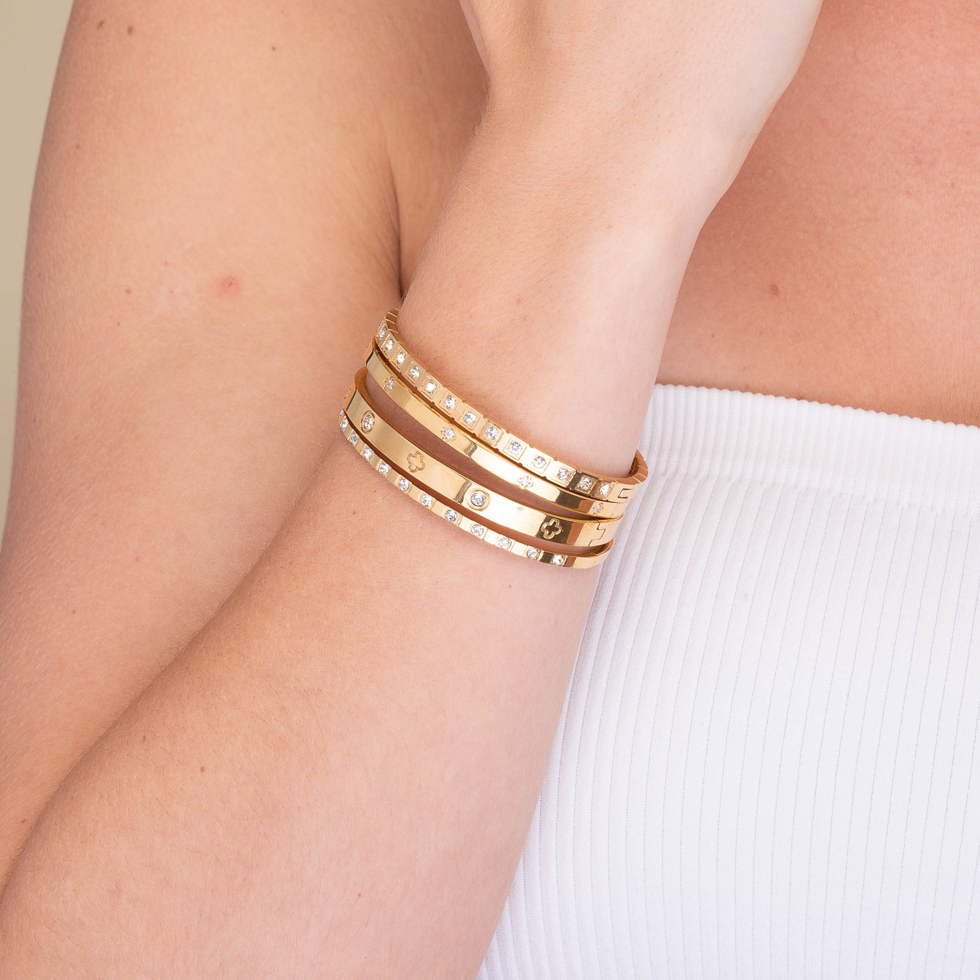 Close-up of clover zirconia bangle detail