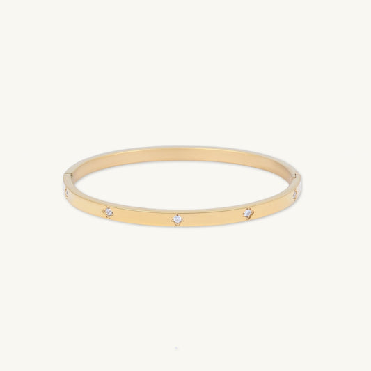 Slim clover zirconia hinged bangle bracelet in gold