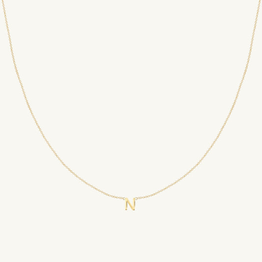 Initial letter necklace in 18K gold vermeil